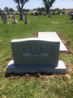 MUNSTERMAN BACK