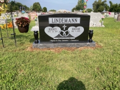 LINDEMANN RODNEY/MIRIAM FRONT