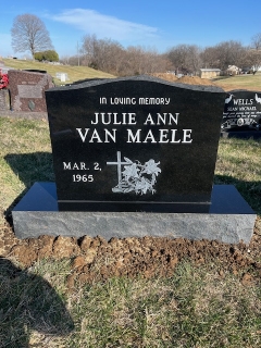 VAN MAELE